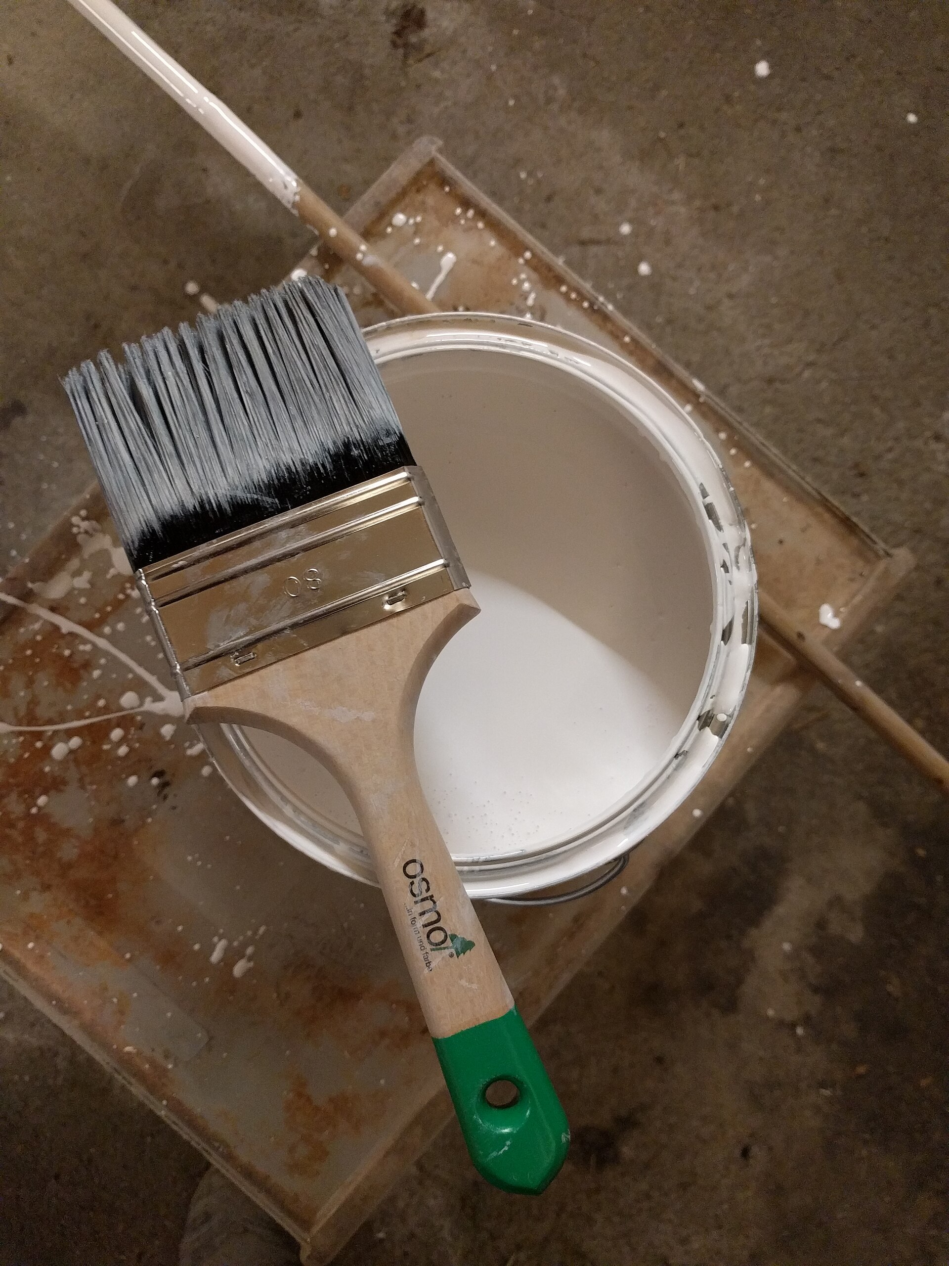 Epoxy mixing bucket and components